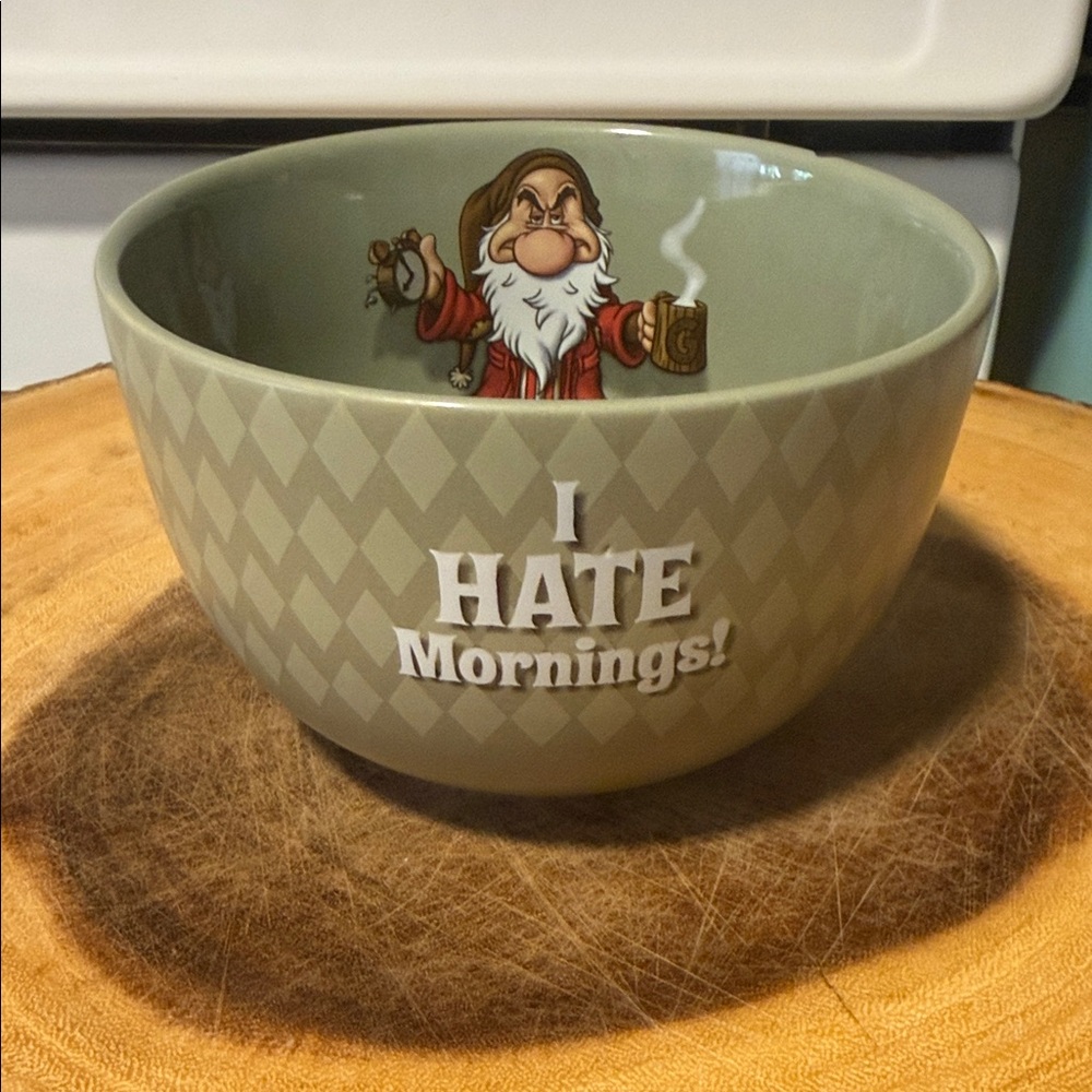 Grumpy 'I Hate Mornings' Green Bowl and Minnie Pink bow